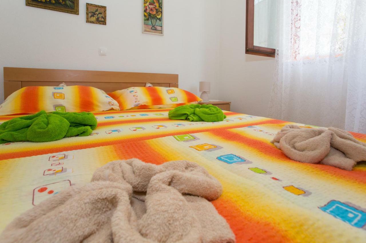 Apartments Mihic Makarska Buitenkant foto