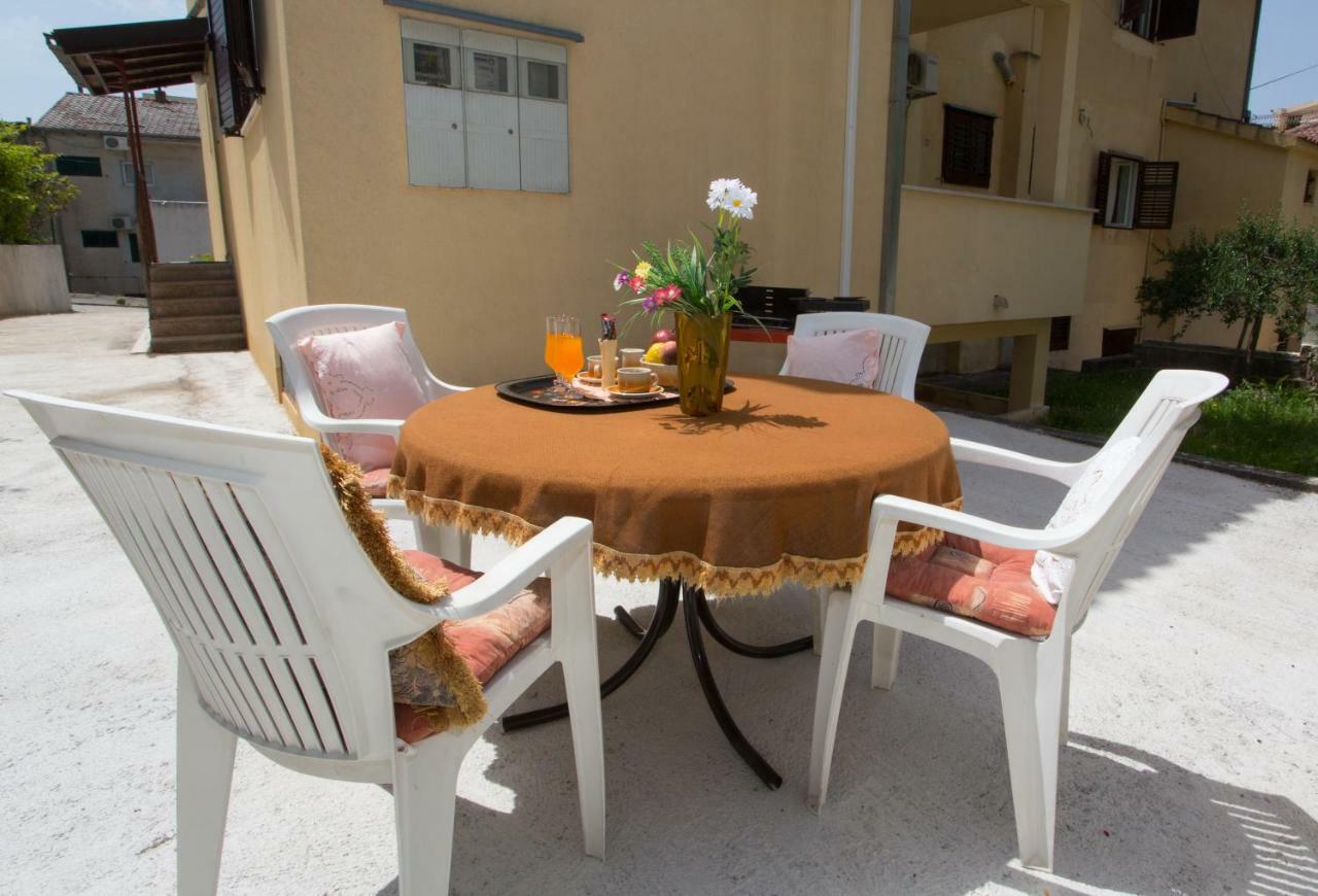 Apartments Mihic Makarska Buitenkant foto